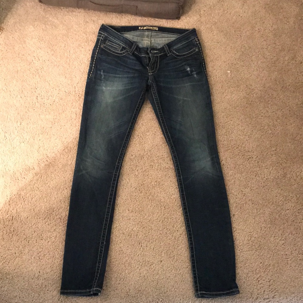 Buckle STELLA Skinny Jeans💫💫